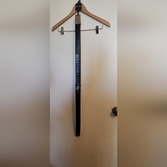 Ellen Tracy Accessories - Ellen Tracy Black Leather Belt